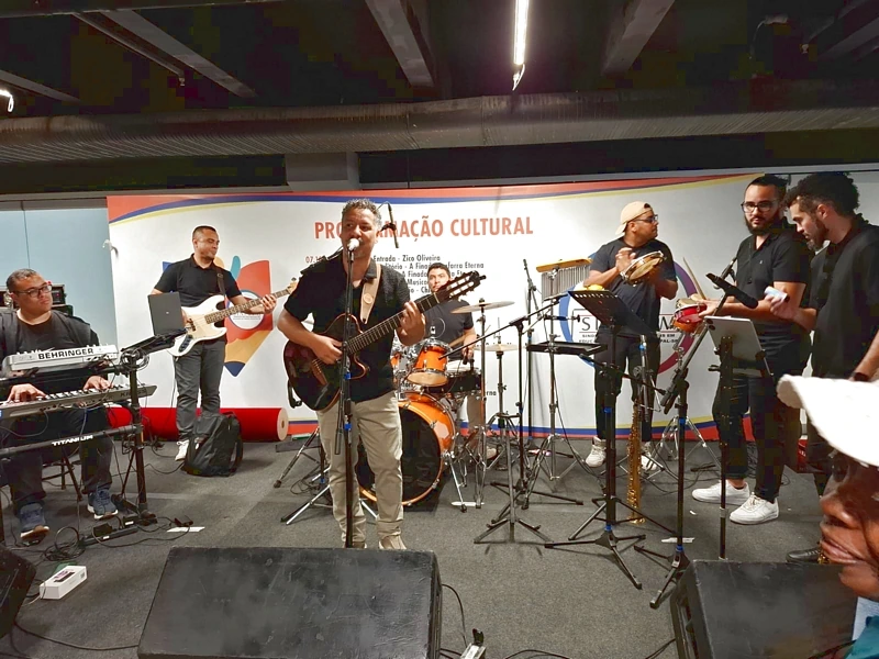 Rodrigo Vianna em apresentações no Congresso do SINPEEM